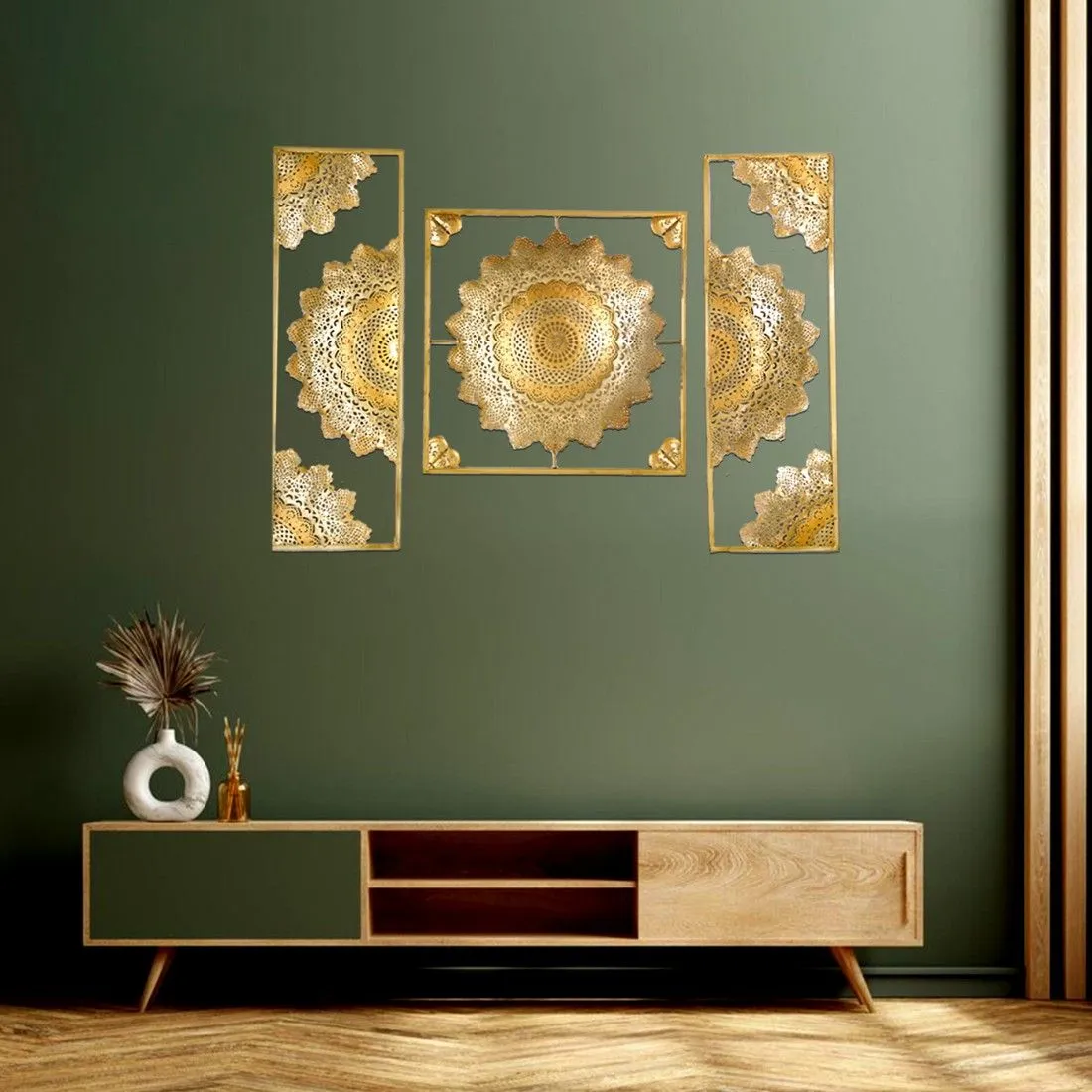 Pi7_image_tool (31) Mandala Wall Hanging Art of Metal Material and Gold Color for Living Room, Hall, Guest Room - Image 1